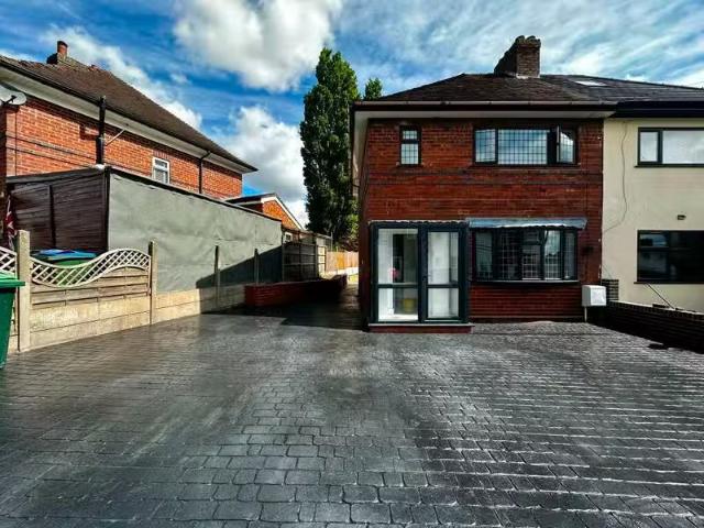 House for rent in Rowley Village, West Midlands