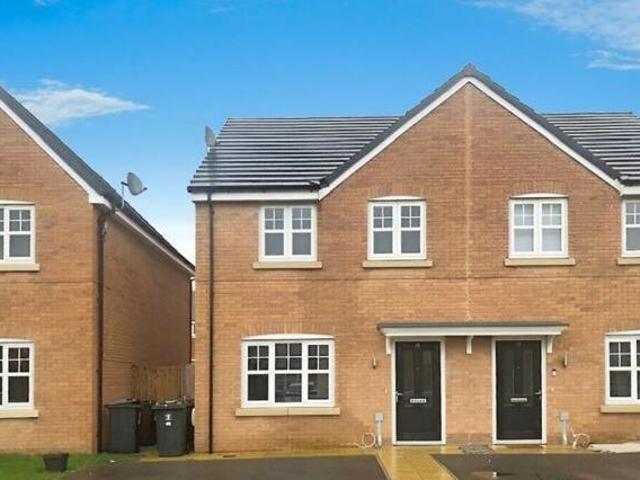 House for rent in Roby Mill, Lancashire
