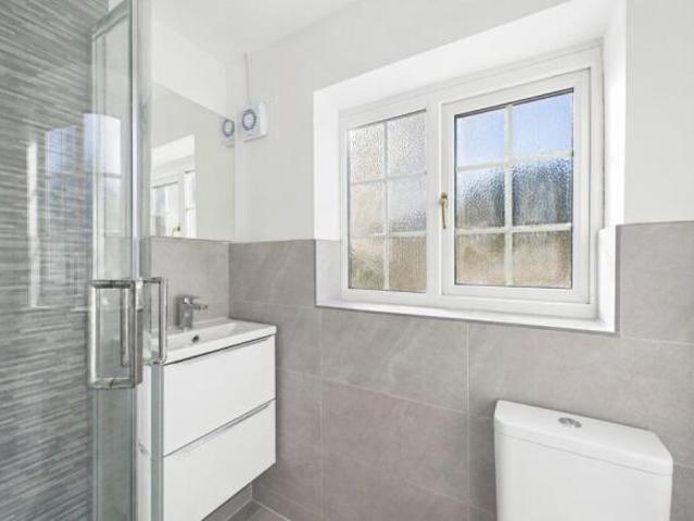 Farm for rent in The Reading Room, Kintbury