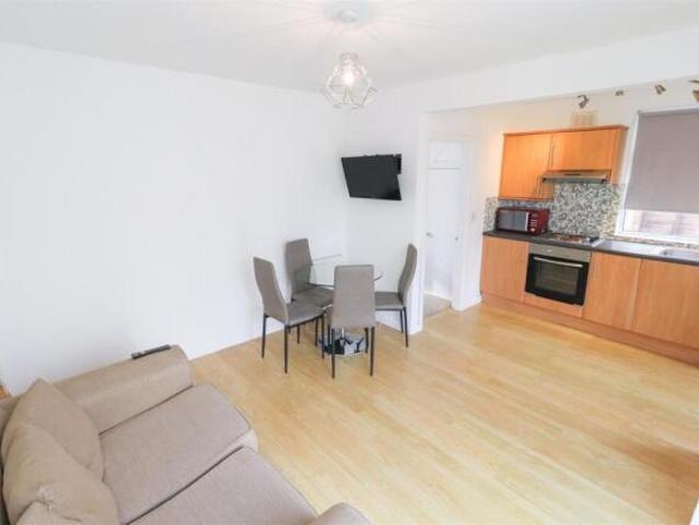 Farm for rent in Cheylesmore, West Midlands