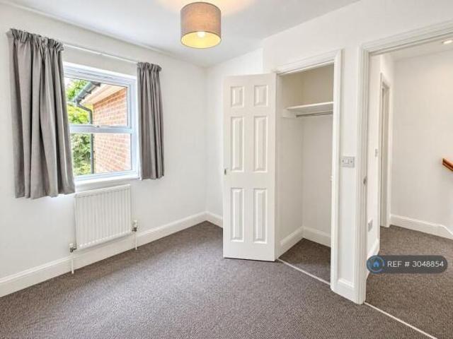 Farm for rent in Guildford, Surrey