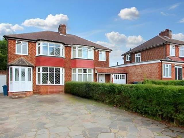 House for rent in Little Stanmore, Greater London