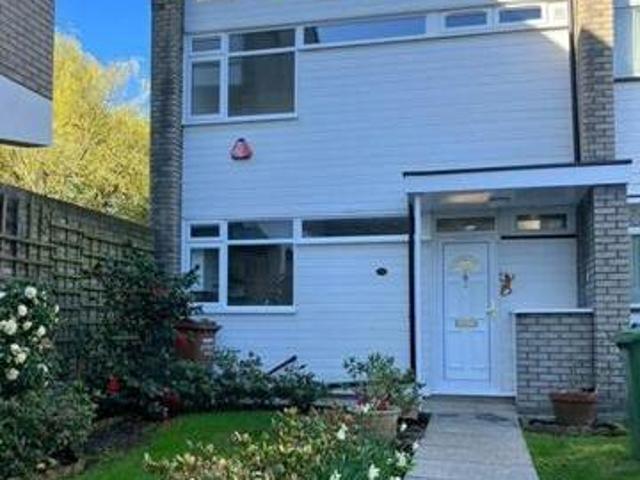 House for rent in Little Stanmore, Greater London
