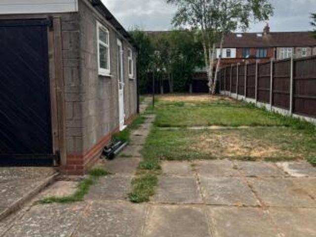 Farm for rent in Coundon, West Midlands