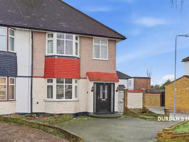 House for rent in Ilford, Greater London