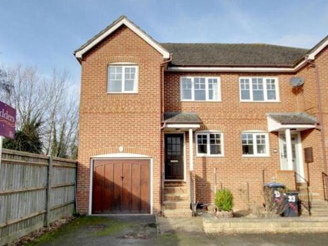 House for rent in Chertsey, Runnymede