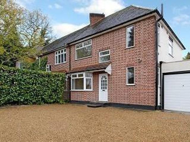House for rent in Surrey