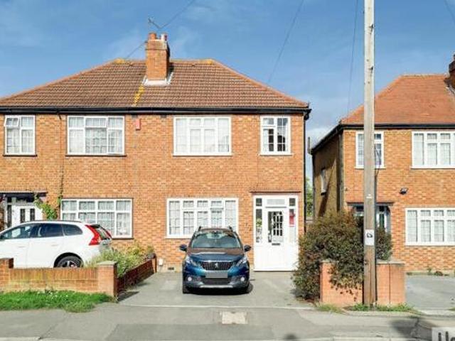 House for rent in Sutton Green, Woking