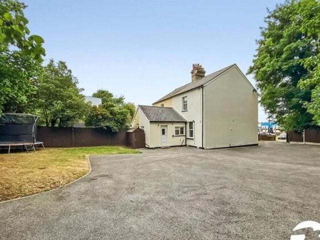 House for rent in Lyons, Greater London