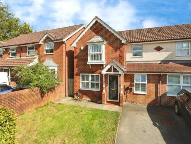 Farm for rent in Hawkenbury, Sandown Park