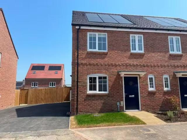 House for rent in New Bilton, Warwickshire