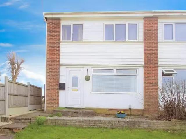 House for rent in Overslade, New Bilton
