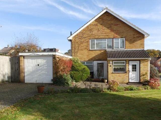 House for rent in Hawkenbury, Sandown Park