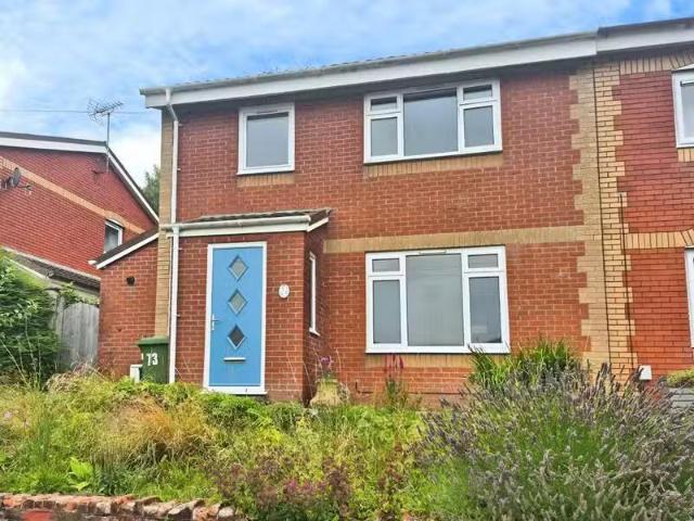 House for rent in Taffs Well, Wales