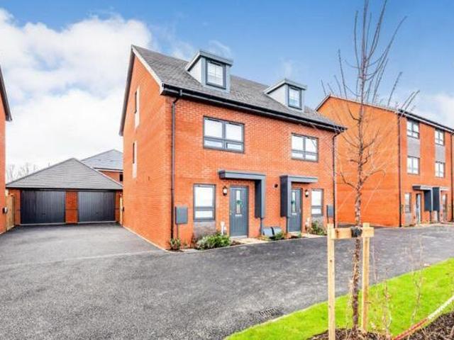 House for rent in Lyons, Greater London