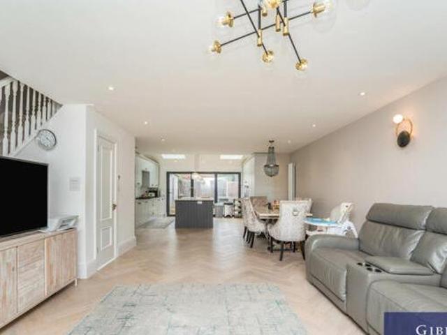 House for rent in Uxbridge, Greater London
