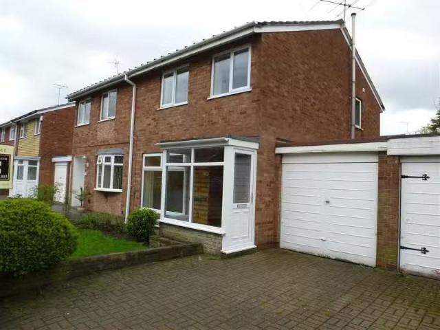 House for rent in London Borough of Croydon, Greater London