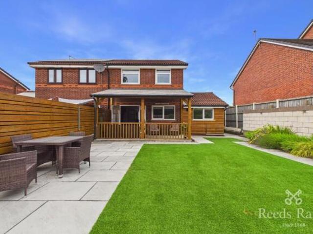 Farm for rent in Calderstones