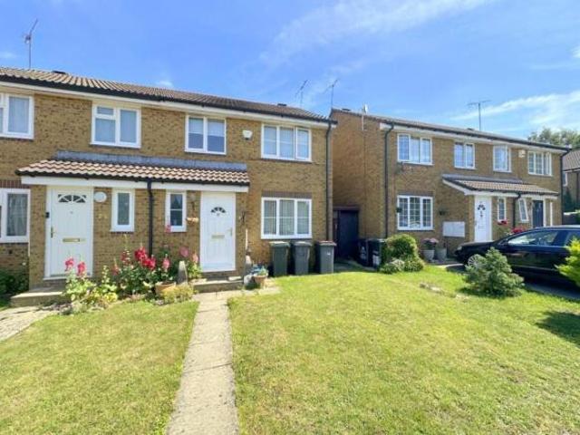 Farm for rent in Luton