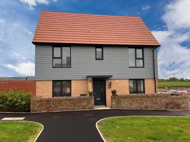 House for rent in Nailsea, North Somerset