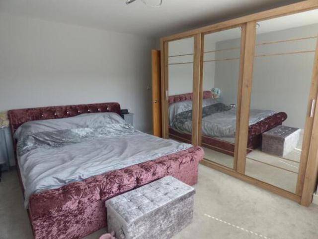 Farm for rent in Navestock Side