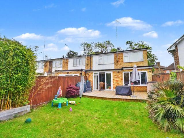 Farm for rent in North Finchley, Greater London