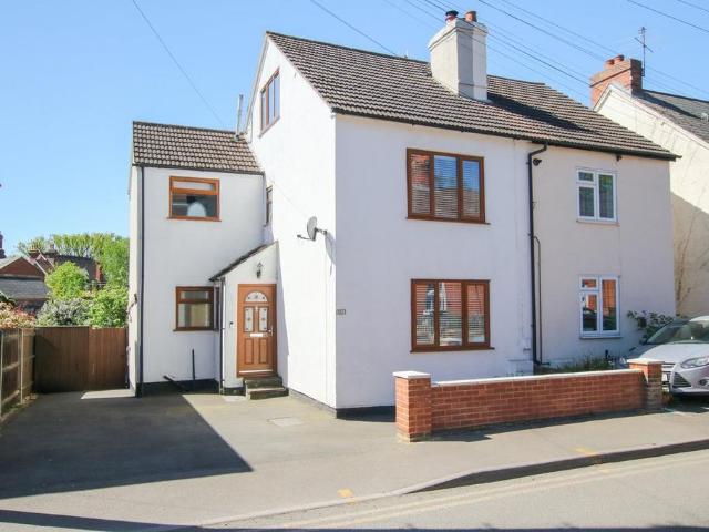 House for sale in Emmbrook, Wokingham