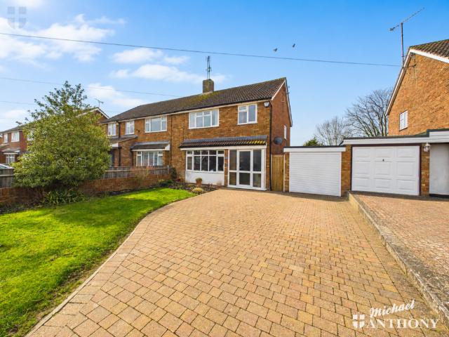 House for sale in Bedgrove, Aylesbury