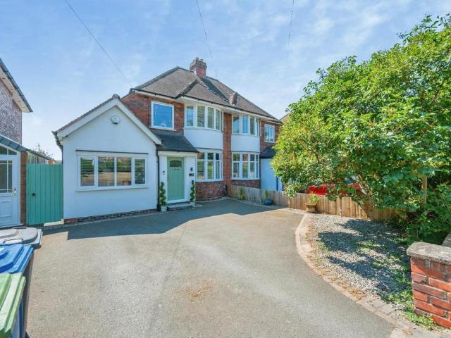 House for sale in Leyfields, Kettlebrook