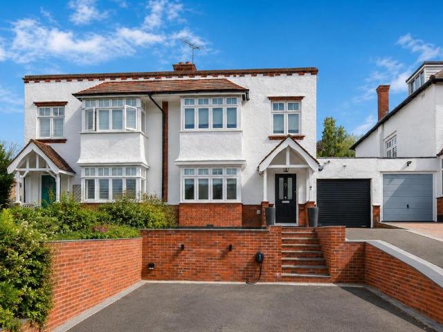 House for sale in Navestock Side, Essex