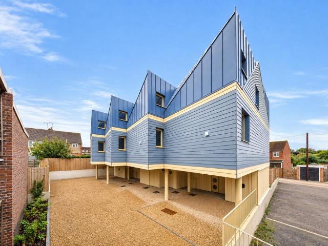 House for sale in Westcourt, Hamerton