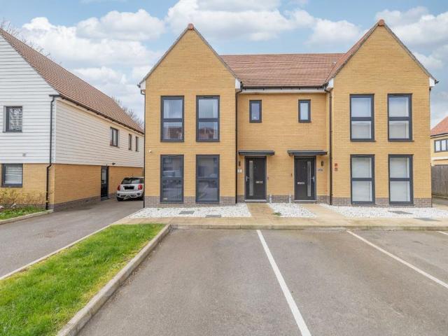 House for sale in Oad Street, Kent