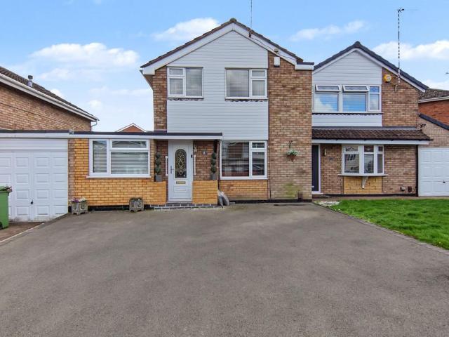 House for sale in Nuneaton, Nuneaton and Bedworth