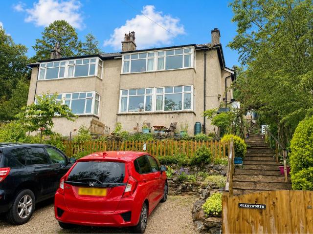 House for sale in Grange-over-sands