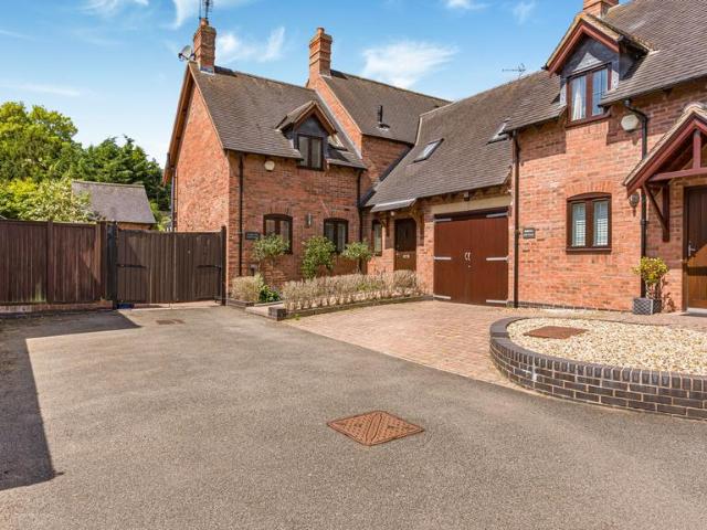 House for sale in Beamhurst, Staffordshire
