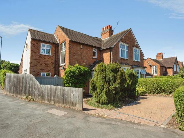 House for sale in Elmfield, Leicestershire