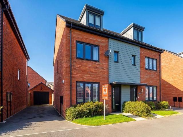House for sale in Illshaw Heath, Cheswick Green