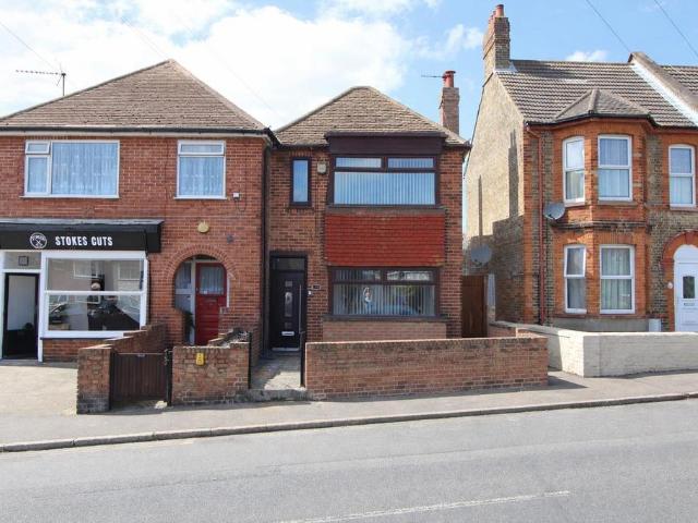 House for sale in East Cliff, Acol