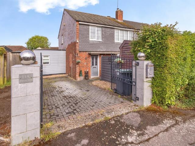House for sale in Spring Vale, Hampshire