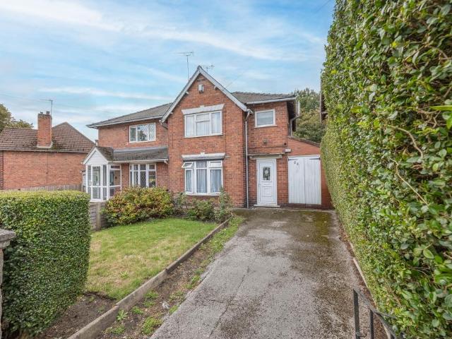 House for sale in Bloxwich, West Midlands