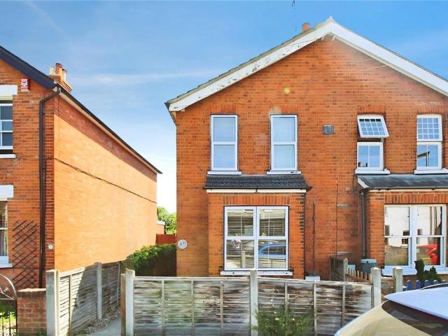 House for sale in Ripley Springs, Row Town