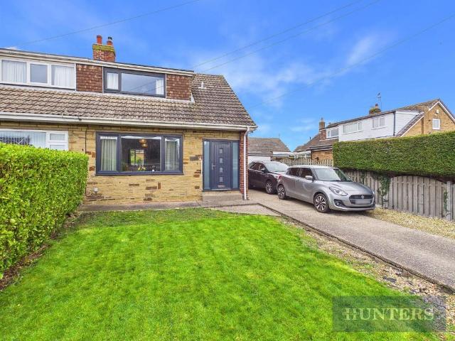 House for sale in Cayton