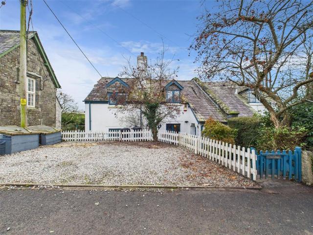 House for sale in Weir Quay, Devon
