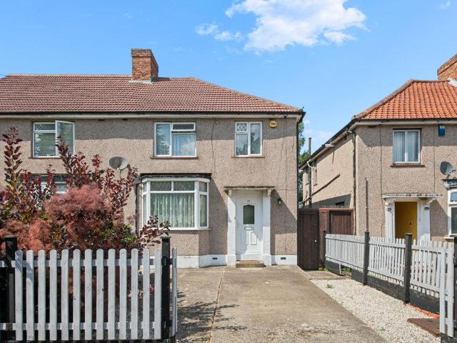 House for sale in London Borough of Ealing, Greater London