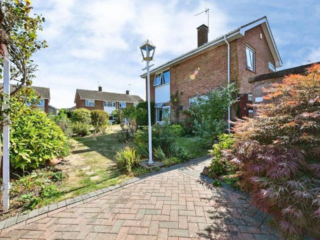 House for sale in Barton In Fabis, East Midlands