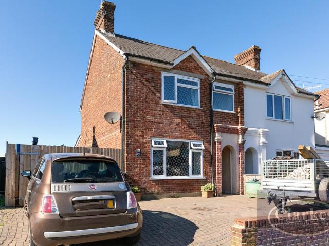 House for sale in Talbot Village, Bournemouth