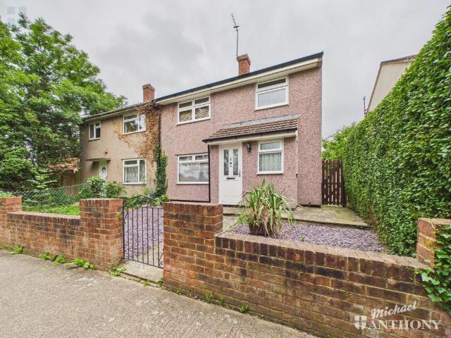 House for sale in Haydon Hill, Aylesbury