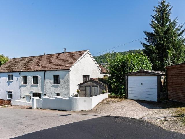 House for sale in Pen-y-coedcae, Pontypridd
