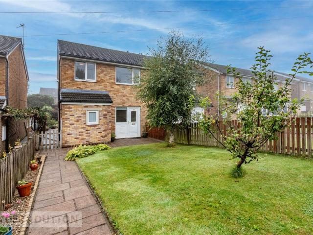 House for sale in Golcar, West Yorkshire