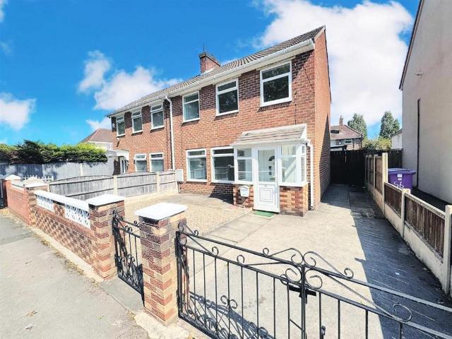 House for sale in Clubmoor, Calderstones